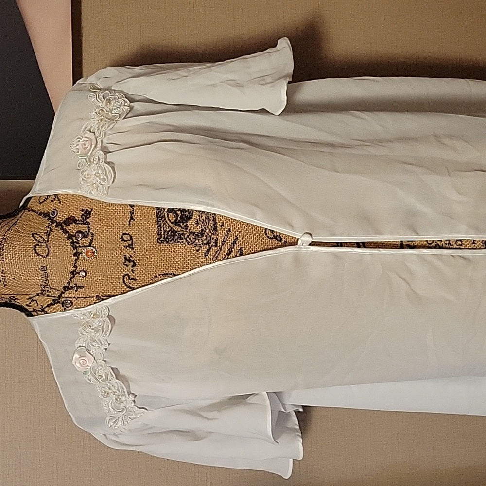 ⚘️Robe/ Boudoir/ Coverlet⚘️